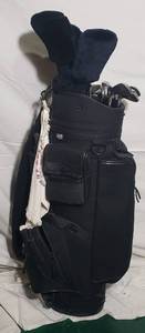 lot 514 image: Vintage Walter Hagen Golf Clubs