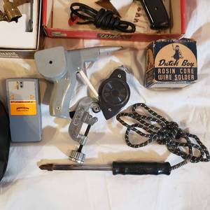 lot 395 image: Handy Man Plumber Bundle