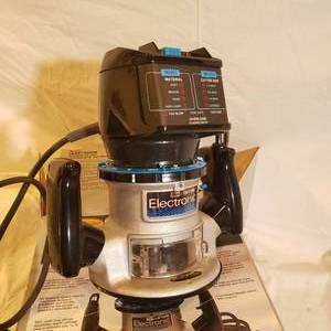 lot 401 image: Craftsman Router