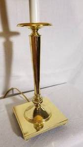 lot 354 image: Brass Candlestick Table Lamp