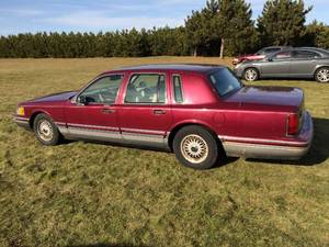 1991 Lincoln Town Car Signature