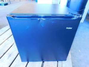 lot 8 image: Haier Mini Black Refrigerator