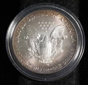 1992 AMERICAN INDIAN 1 TROY OZ .999 FINE SILVER DARK TONING IN AIRTITE