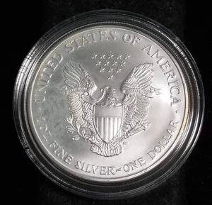 2000 AMERICAN SILVER EAGLE 1 TROY OZ. .999 FINE SILVER IN AIRTITE