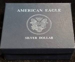 2000 AMERICAN SILVER EAGLE 1 TROY OZ. .999 FINE SILVER IN AIRTITE