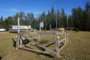 lot 3 image: Hewitt Roll a Dock Cantilever Boat Lift