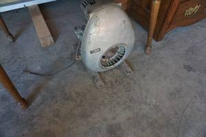 lot 53 image: Rotax Single Cylinder Vintage Snowmobile Motor