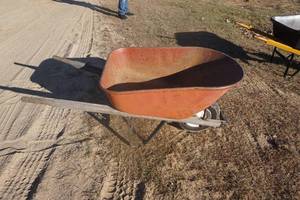 lot 17 image: Utility Wheel Barrel