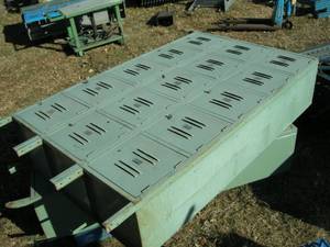lot 11 image: 2 Sets of Metal Lockers