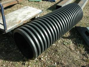 lot 20 image: 18 Heavy Plastic Culvert