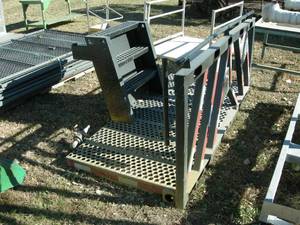 lot 34 image: Steel Platform