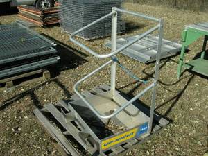 lot 45 image: Personnel Platform