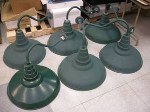 lot 60 image: 6 Vintage Everbrite 24 Light Fixtures