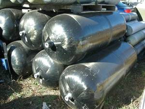 lot 6A image: 4 CNG Aluminum Natural Gas Tanks