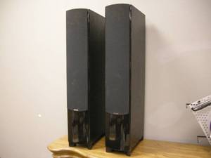 lot 64 image: Pair Energy Connoisseur CF50 Tower Speakers