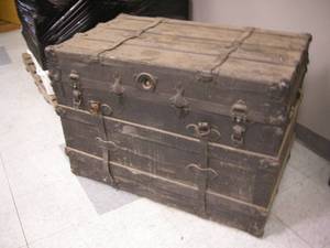 lot 79 image: Antique Trunk