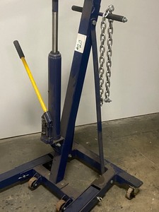 Napa 1.5-Ton Service Jack