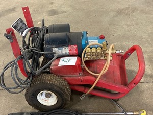 Commercial Electric Pressure Washer With (2) Sets Of Hoses & Wand
