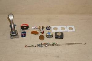 lot 33 image: Jeweler Loupe, Coins, Pins