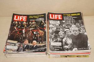 lot 17 image: 1960s Life Magazines