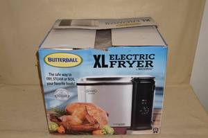 lot 156 image: Butterball XL Electric Fryer