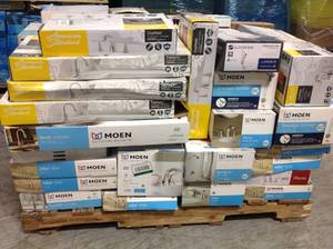lot 28 image: Pallet with assorted Faucets customer returns see pictures