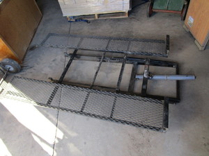 lot 17 image: ATVLawn MowerSnowmobile Lift