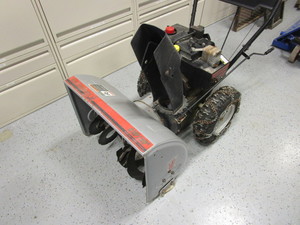 lot 19 image: Yard Machines 26 Snowblower