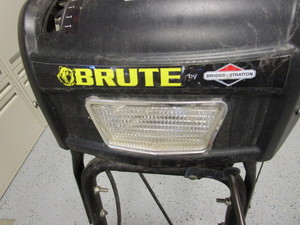lot 18 image: Brute 27 Snowblower