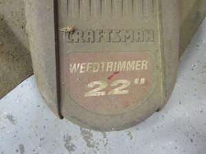 lot 35 image: Craftsman Wheeled Trimmer