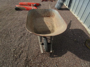 lot 40 image: Wheelbarrow