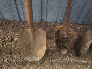 lot 43 image: Hand Tools