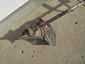 lot 53 image: Craftsman Weed Trimmer
