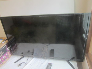 Hi Sense 40 LED LCD television, Mo...