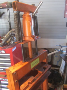 Shop press, 12T, Model 928...