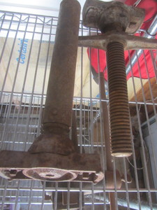 Antique screw jacks, both ends have...