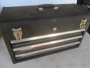 Toolbox - three drawer 21Lx9Dx12...