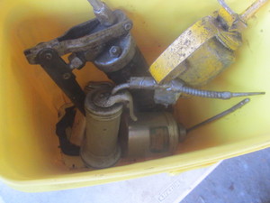 Oil cans, grease gun...