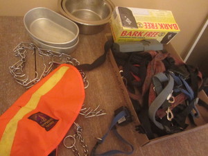 Pet collars, choker chains, dish, l...
