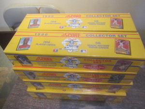Score 1990 baseball cards, 8 boxes...