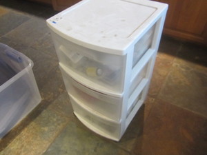 Roller cabinet, 3-drawer & contents...