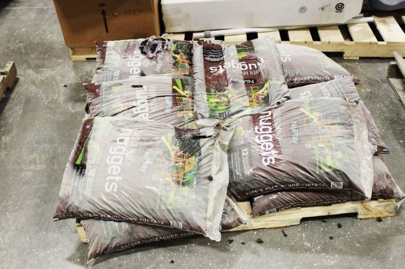 Rubber Mulch Nuggets Lot Of 7 Bags