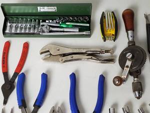 lot 14 image: Hand Tools Lot