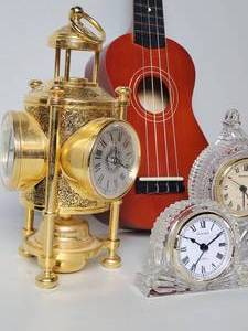 lot 19 image: Home Decor Lot