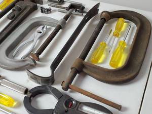 lot 31 image: Hand Tools