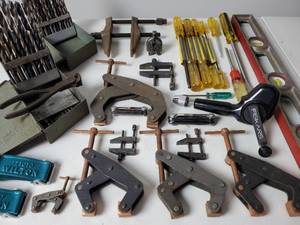 lot 37 image: Hand Tool Lot