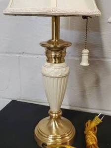 lot 58 image: Pair of Brass Lenox Table Top Lamps