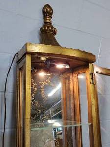 lot 60 image: Decorative Lighted Stunning Wall Cabinet.