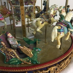 lot 221 image: Music Box