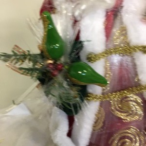 lot 211 image: Santas and a Snowman